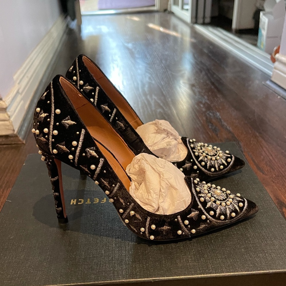 Aquazzura detailed pearl embroidery heel size 5